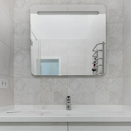 Апартаменти Vorontsov Lane 1-Bedroom Apartment *